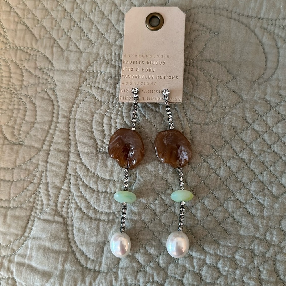 Drop earrings with stone, jade, pearl and crystals.